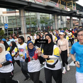 Runner Photo 4560663