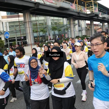 Runner Photo 4560667