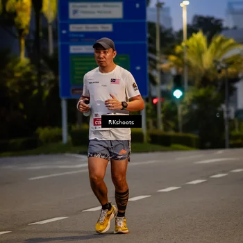 Runner Photo 4560672