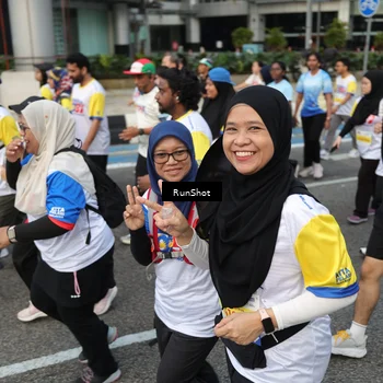 Runner Photo 4560719