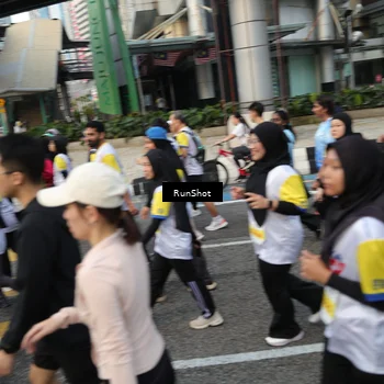 Runner Photo 4560917