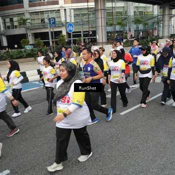 Runner Photo 4561011