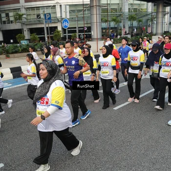 Runner Photo 4561033