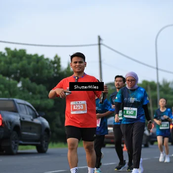 Runner Photo 4561057