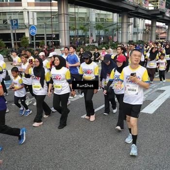 Runner Photo 4561068