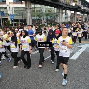 Runner Photo 4561095