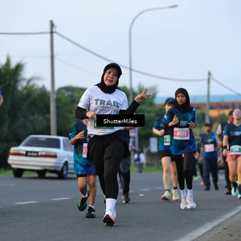 Runner Photo 4561111
