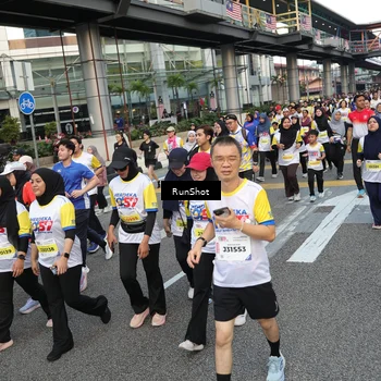 Runner Photo 4561120