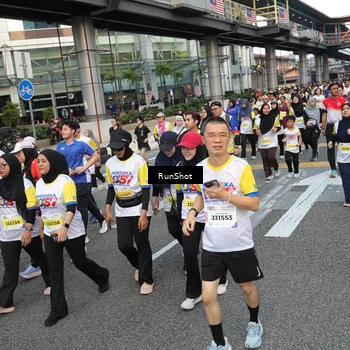 Runner Photo 4561134