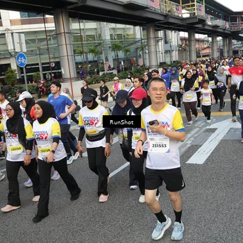 Runner Photo 4561135