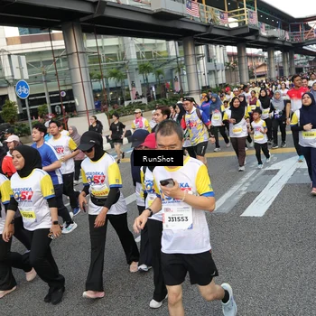 Runner Photo 4561155