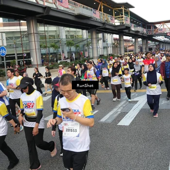 Runner Photo 4561169