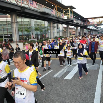 Runner Photo 4561213
