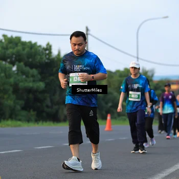 Runner Photo 4561256