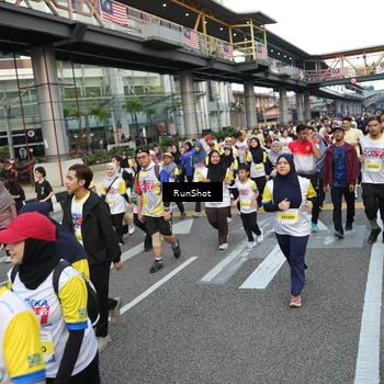 Runner Photo 4561276