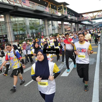 Runner Photo 4561385