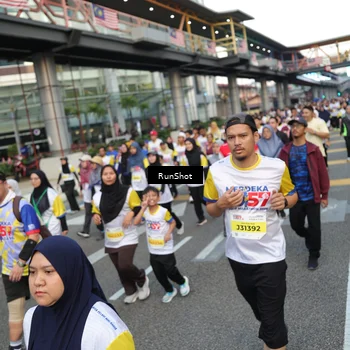 Runner Photo 4561427