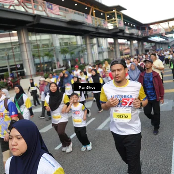 Runner Photo 4561443