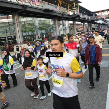 Runner Photo 4561468