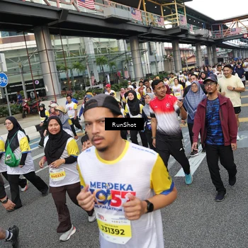 Runner Photo 4561500