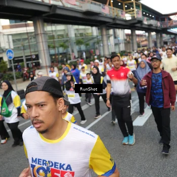 Runner Photo 4561506