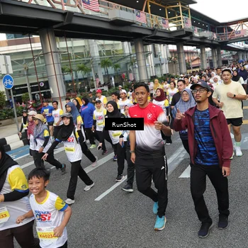 Runner Photo 4561559