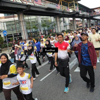 Runner Photo 4561560