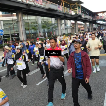 Runner Photo 4561621