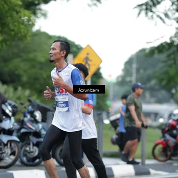 Runner Photo 4561660