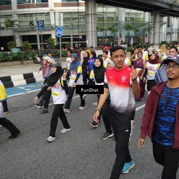 Runner Photo 4561676