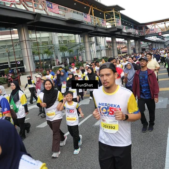 Runner Photo 4561685