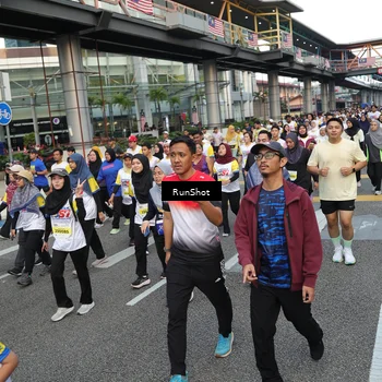 Runner Photo 4561687