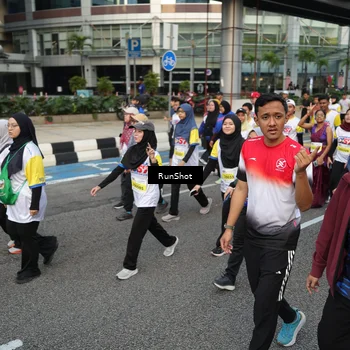 Runner Photo 4561747