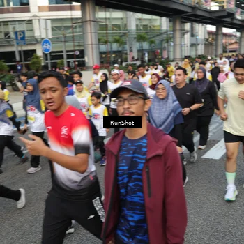 Runner Photo 4561776