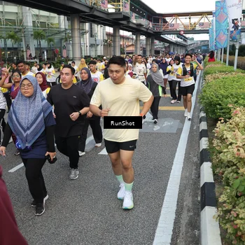 Runner Photo 4561793