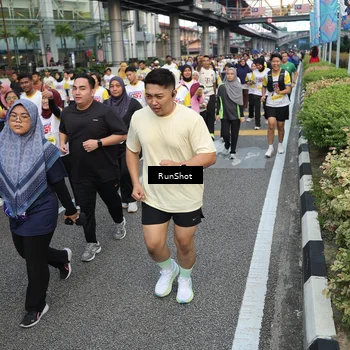 Runner Photo 4561843