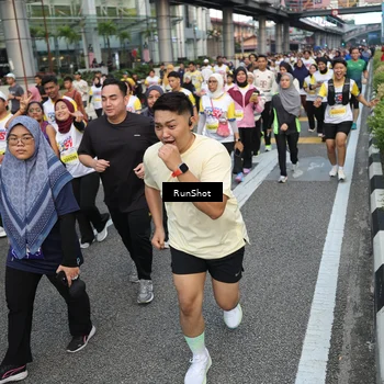 Runner Photo 4561876
