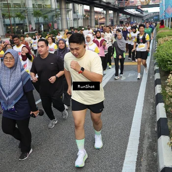 Runner Photo 4561905