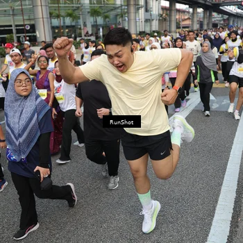 Runner Photo 4561918