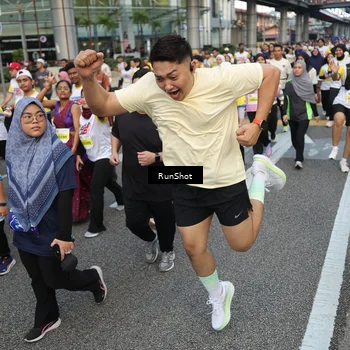 Runner Photo 4561919
