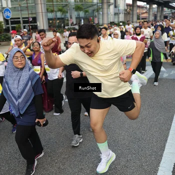 Runner Photo 4561937