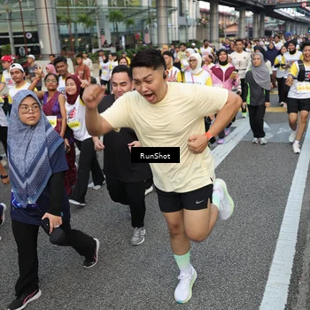 Runner Photo 4561963