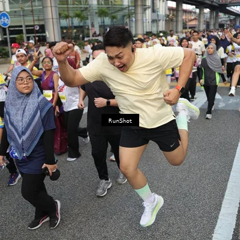 Runner Photo 4561974