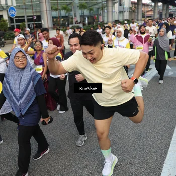 Runner Photo 4561979