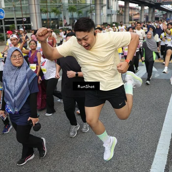 Runner Photo 4561981