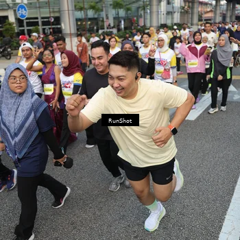 Runner Photo 4561984