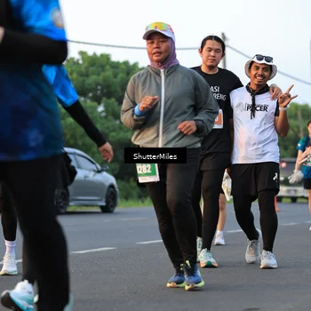 Runner Photo 4562056