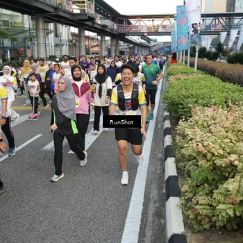 Runner Photo 4562110