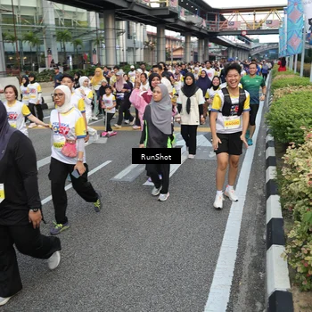 Runner Photo 4562112