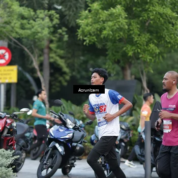 Runner Photo 4562165